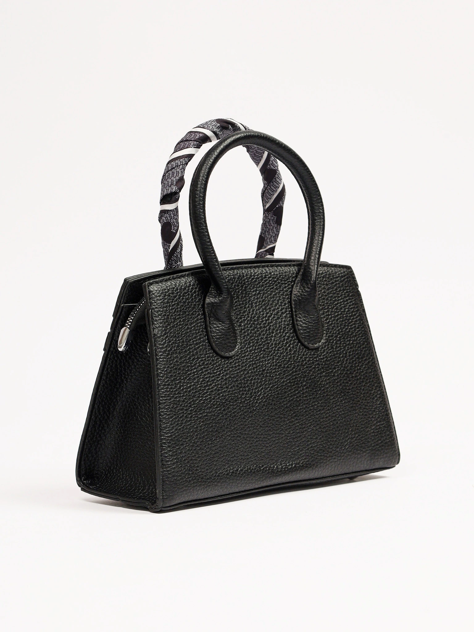 Сумка-тоут  с декоративным платком в ассортименте